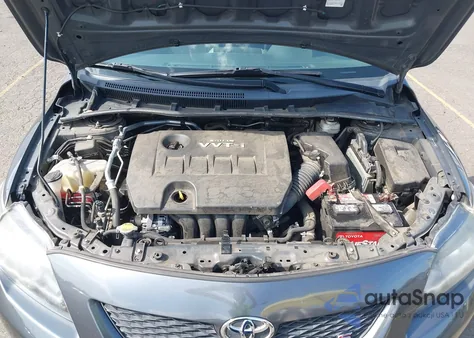 2010 Toyota Corolla S z USA, uszkodzony, nr VIN 2T1BU4EE5AC499958